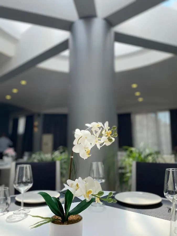 Atrium Deluxe Resort Golem  Golem (Tirana)