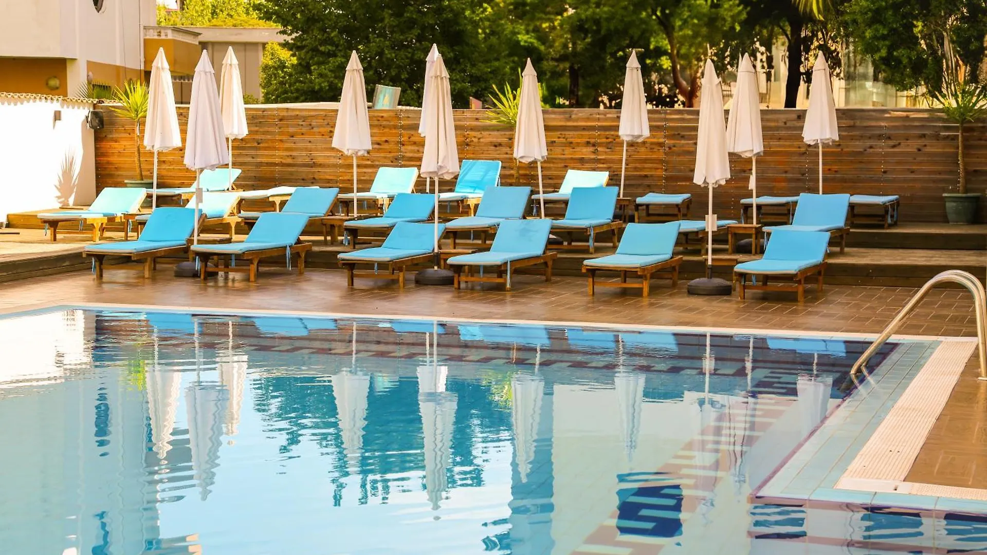 Atrium Deluxe Resort Golem  4*, Golem (Tirana) Albania