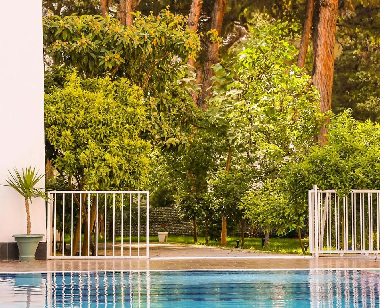 Atrium Deluxe Resort Golem